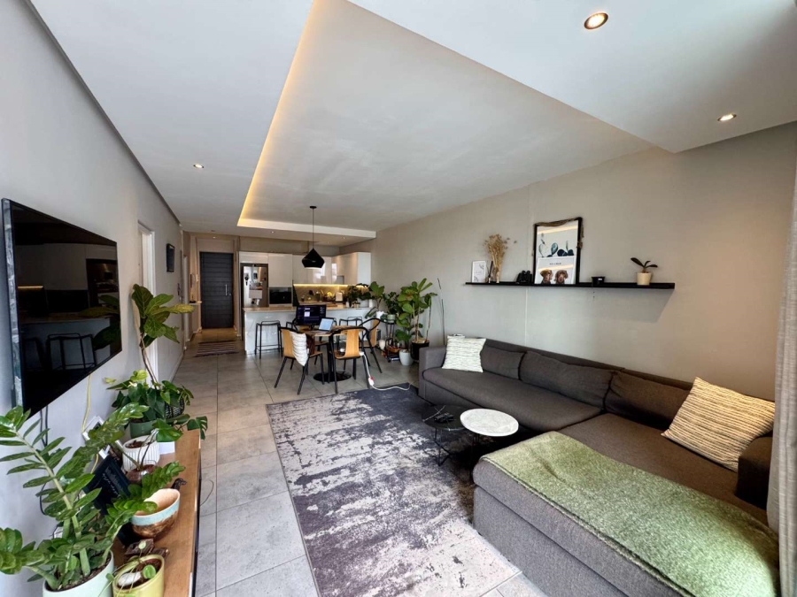 To Let 2 Bedroom Property for Rent in Green Point Western Cape